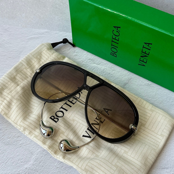 NEW Bottega Veneta BV1273S Drop Earring Sunglasses in Black